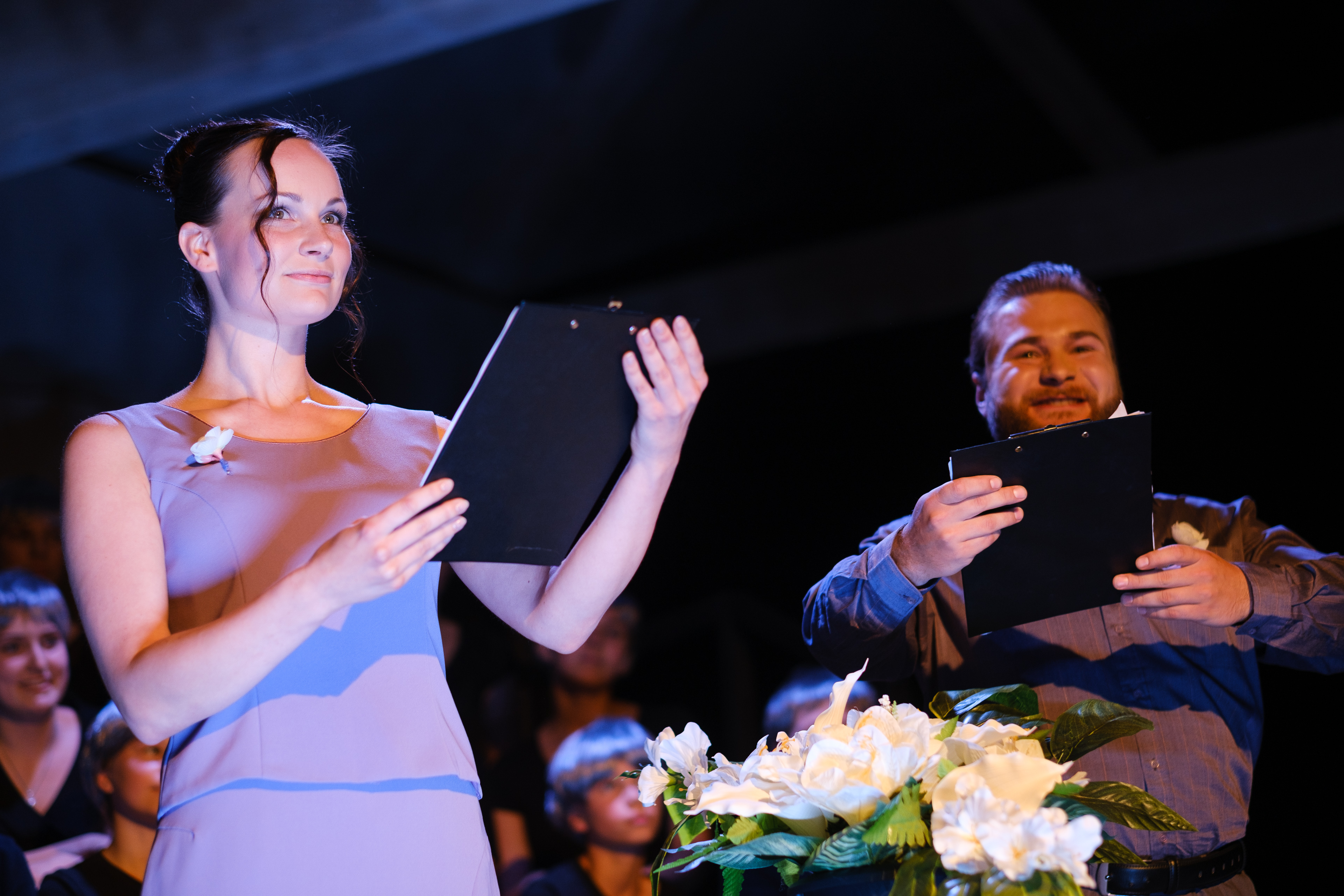 Ance Kukule un Jānis Kronis izrādē "Vecmāmiņu valsts" festivālā LAMPA // Foto – Alfrēds Ulmanis